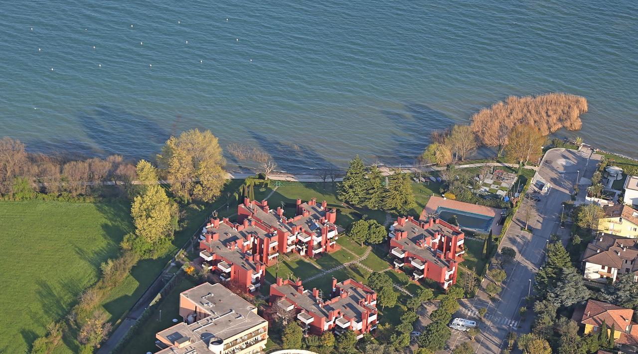 Holiday Sirmione Apartments מראה חיצוני תמונה