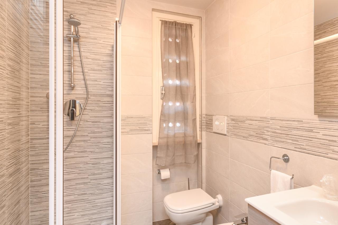 Holiday Sirmione Apartments מראה חיצוני תמונה