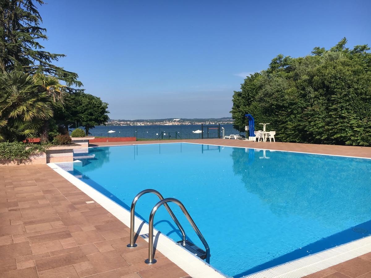 Holiday Sirmione Apartments מראה חיצוני תמונה