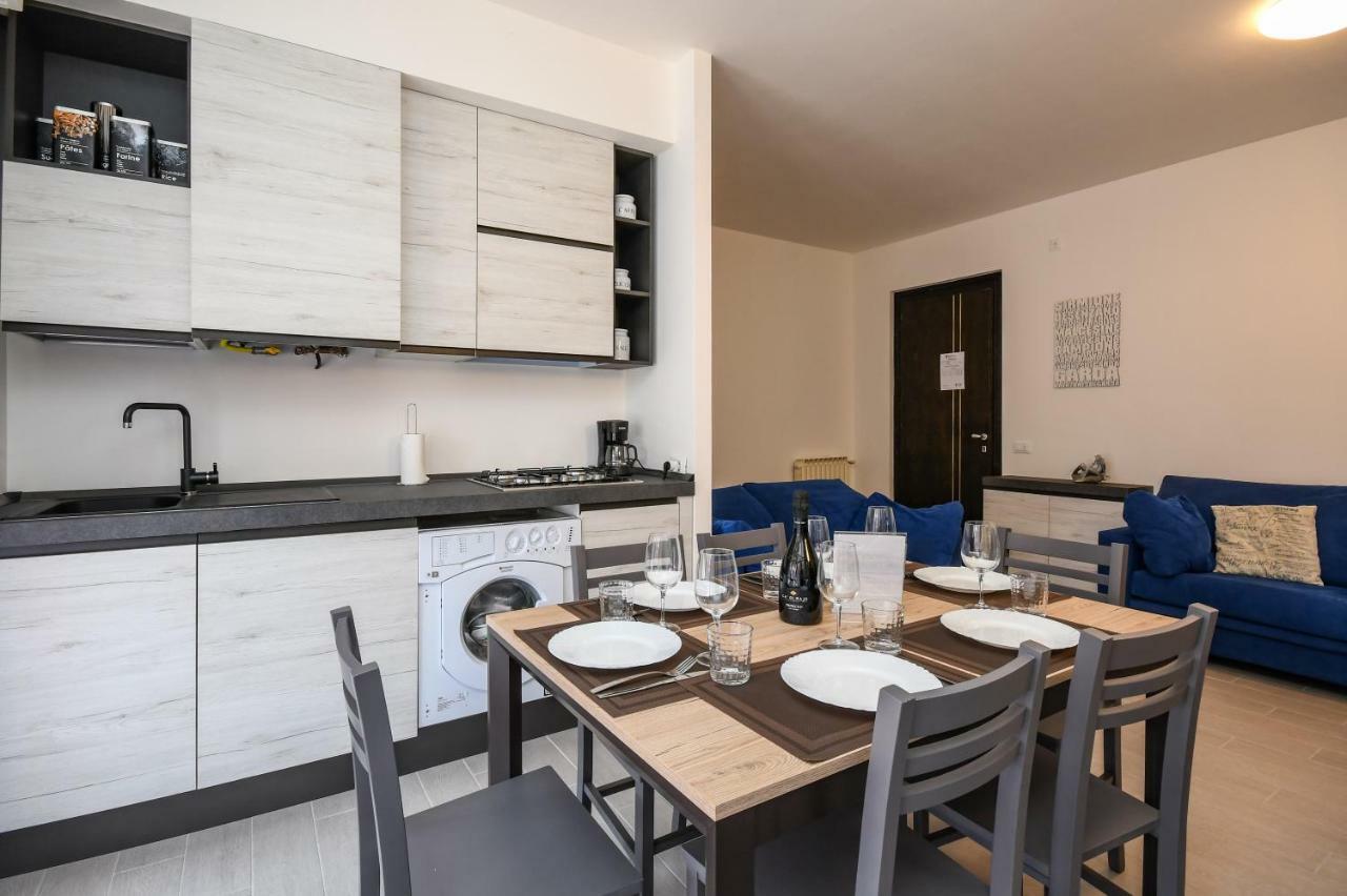 Holiday Sirmione Apartments מראה חיצוני תמונה